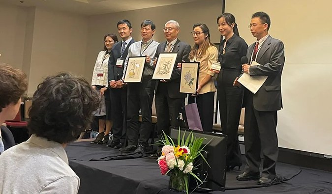 美中专家跨界探AI：优化技术应用&加持生物医药创新